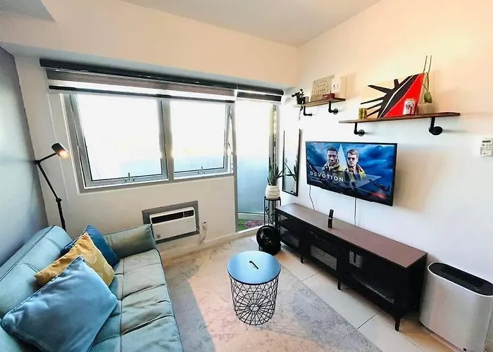 Free Parking, Pool, Gym, Netflix, Wi-fi, Ps4! Apartamento Manila