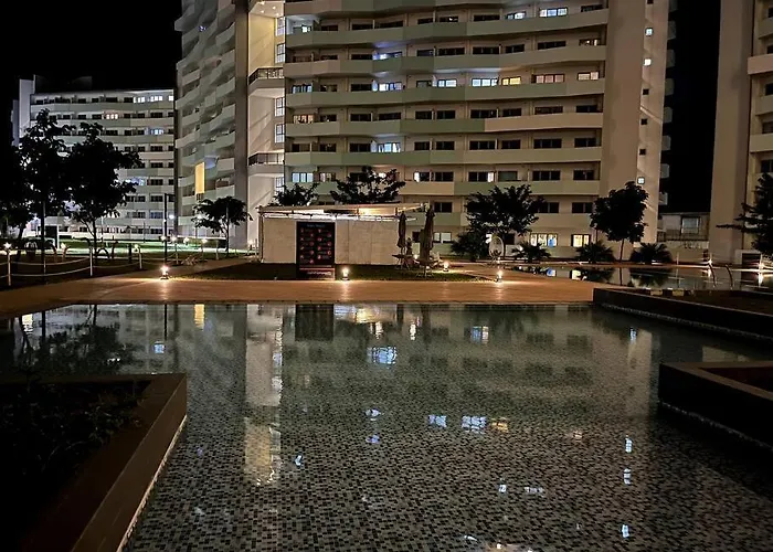 Free Parking, Pool, Gym, Netflix, Wi-fi, Ps4! Apartamento