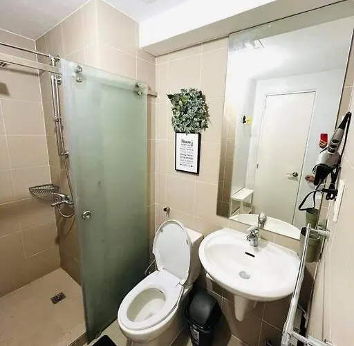 Free Parking, Pool, Gym, Netflix, Wi-fi, Ps4! Apartamento Manila